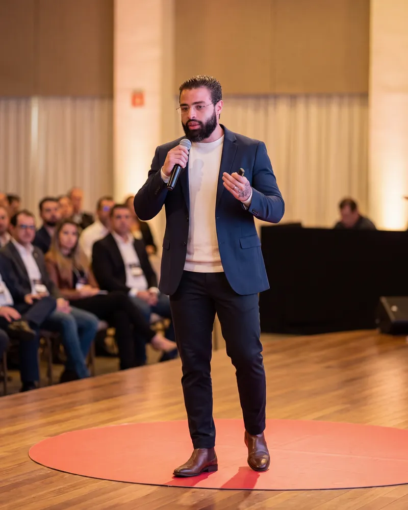 Cristhyan Kohlhase em palestra (2)